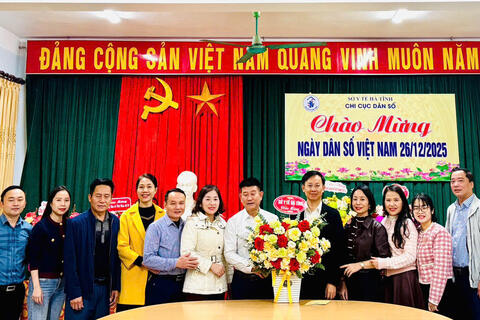 <a href="/tin-tuc-su-kien/dan-so-phat-trien" title="Dân số và phát triển" rel="dofollow">DÂN SỐ PHÁT TRIỂN</a>