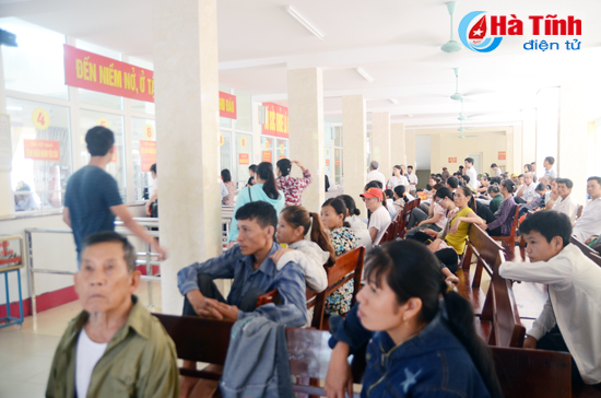 bao dong vo quy bhyt tuyen huyen nang ganh tuyen xa thiet thoi