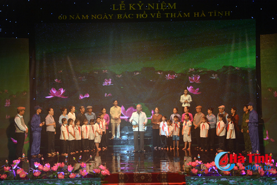 lang dong chuong trinh nghe thuat ha tinh mai nho loi nguoi