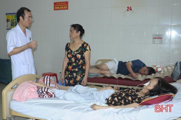 Bác sỹ Hà Tĩnh chỉ cách chăm sóc người già những ngày nắng nóng