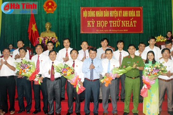 cac dia phuong kien toan chuc danh chu chot hdnd ubnd