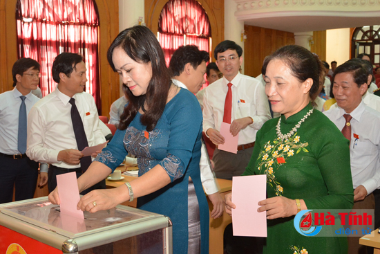 ong le dinh son tai cu chu tich hdnd tinh ha tinh
