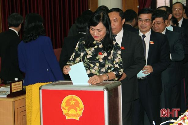 Danh sách 28 người được HĐND tỉnh Hà Tĩnh lấy phiếu tín nhiệm