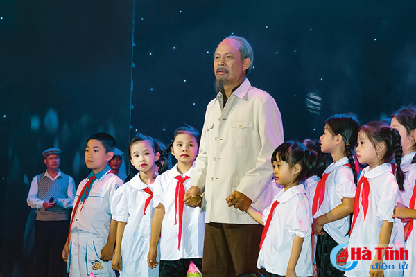ha tinh nhin lai nhung su kien noi bat nam 2017