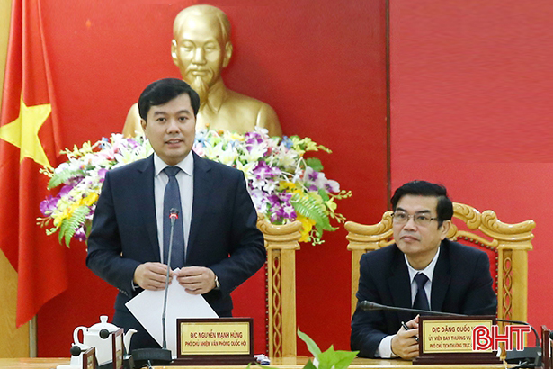 Chuyển giao Văn phòng Đoàn ĐBQH về UBND tỉnh Hà Tĩnh