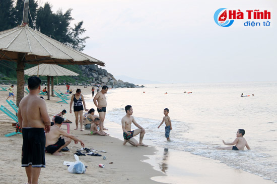 du khach muon phuong tap nap den thien cam