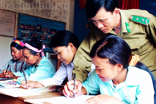 “Có chữ mới tiến bộ được”
