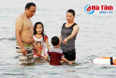 nong nuoc bien tai 6 bai tam o ha tinh giu muc an toan