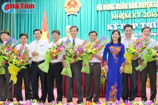 cac dia phuong kien toan chuc danh chu chot hdnd ubnd