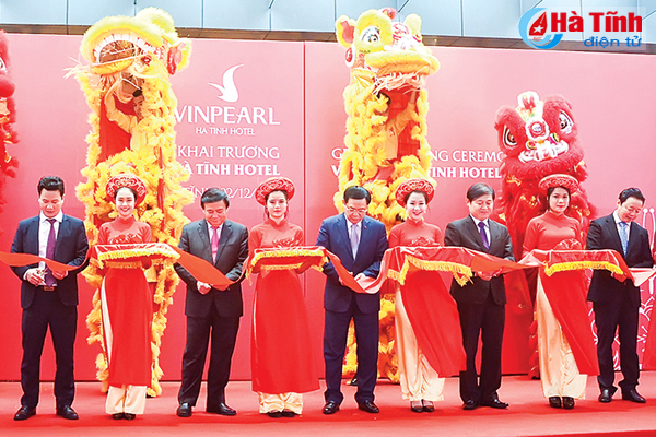 ha tinh nhin lai nhung su kien noi bat nam 2017
