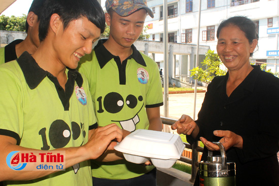 bua com tinh thuong am long nguoi benh