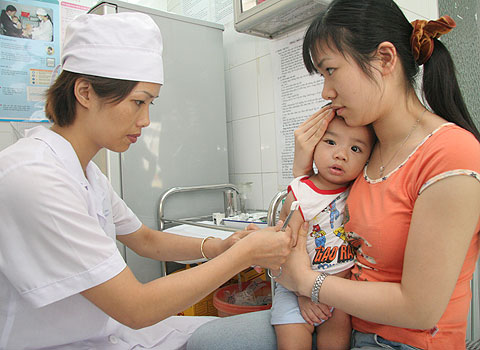 Tiêm vaccine là cách tốt nhất để phòng chống bệnh viêm não Nhật Bản cho trẻ