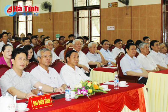het long phuc vu xem quyen loi cua nhan dan la yeu cau toi thuong