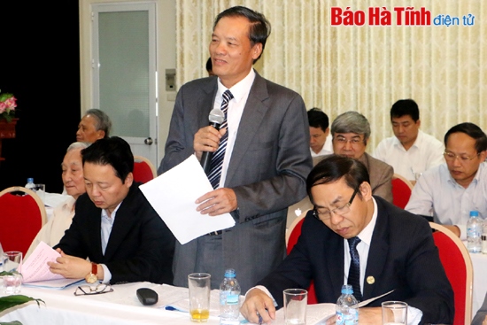 Con em Hà Tĩnh tại Hà Nội góp ý Dự thảo Báo cáo chính trị Đại hội Đảng bộ tỉnh