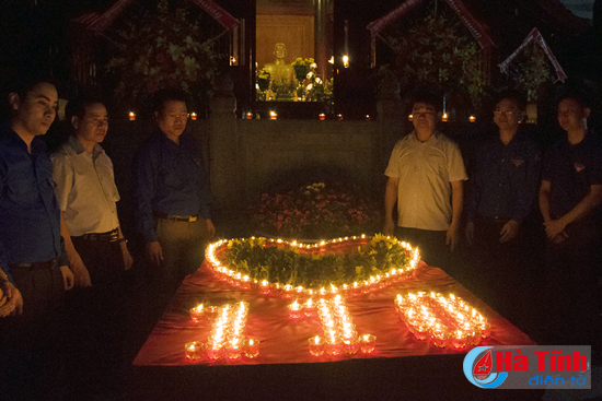 thap nen tuong nho tri an tong bi thu le duan
