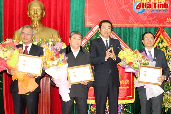 Mít tinh kỷ niệm 50 năm Ngày truyền thống ngành Nội chính Đảng