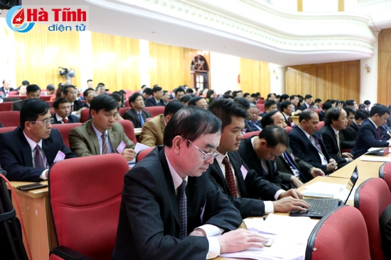 HĐND tỉnh nghe các báo cáo tờ trình, dự thảo nghị quyết quan trọng