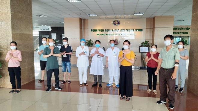 Thêm 8 bệnh nhân COVID-19 khỏi bệnh, Việt Nam chữa khỏi 260 ca - 1