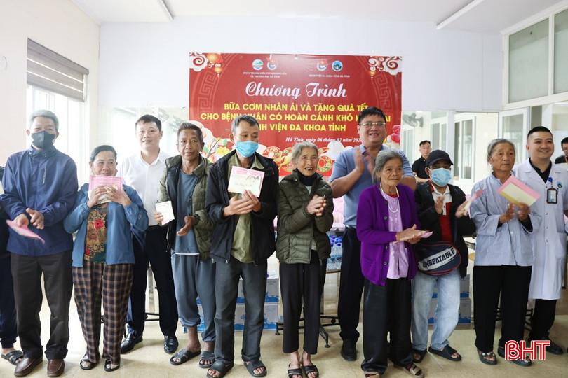 Những suất quà góp phần động viên khích lệ người bệnh. bqbht_br_5a.jpg