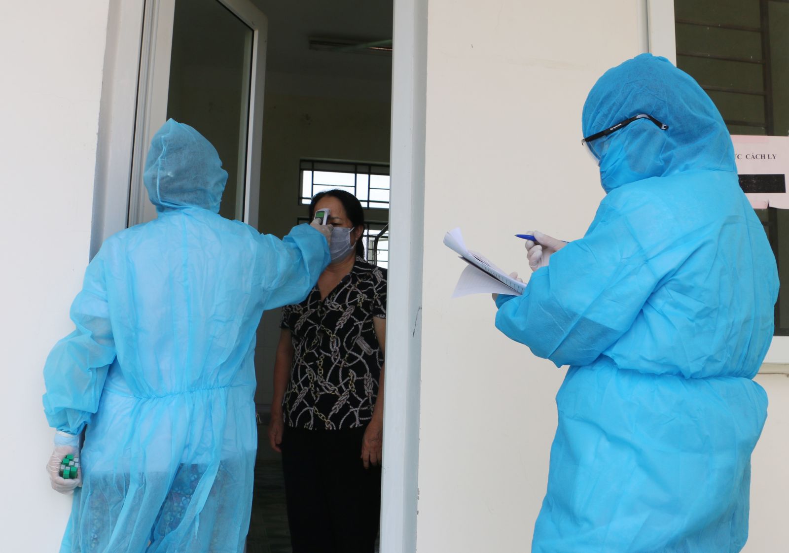 158 trường hợp F1 của 4 ca bệnh Covid-19 ở Hà Tĩnh âm tính lần 1 với virus SARS-CoV-2