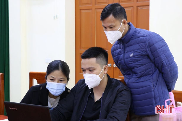 Hà Tĩnh xét nghiệm trên 2.700 người, sàng lọc nguy cơ dịch trong cộng đồng