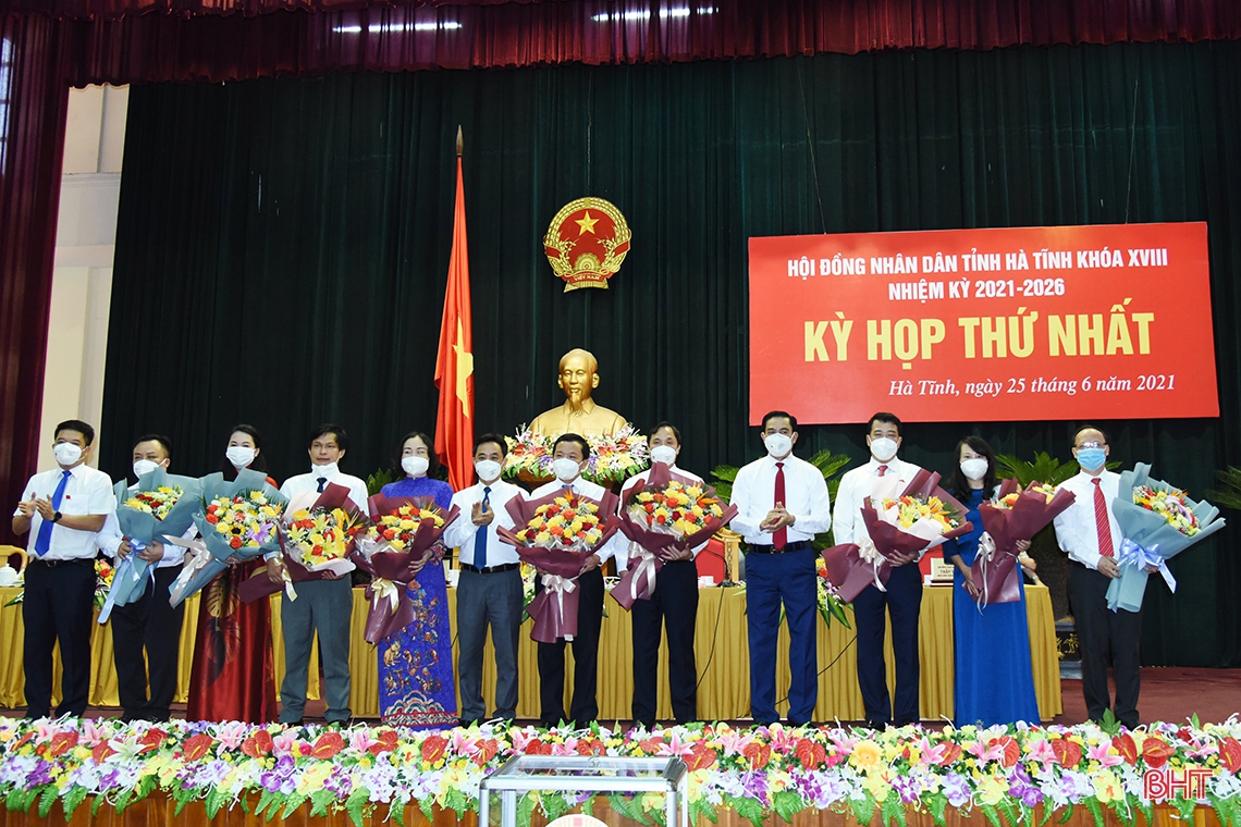 Kỳ họp thứ nhất, HĐND tỉnh Hà Tĩnh khóa XVIII thành công tốt đẹp