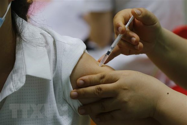 Bộ Y tế yêu cầu đẩy nhanh tiến độ tiêm vaccine phòng COVID-19