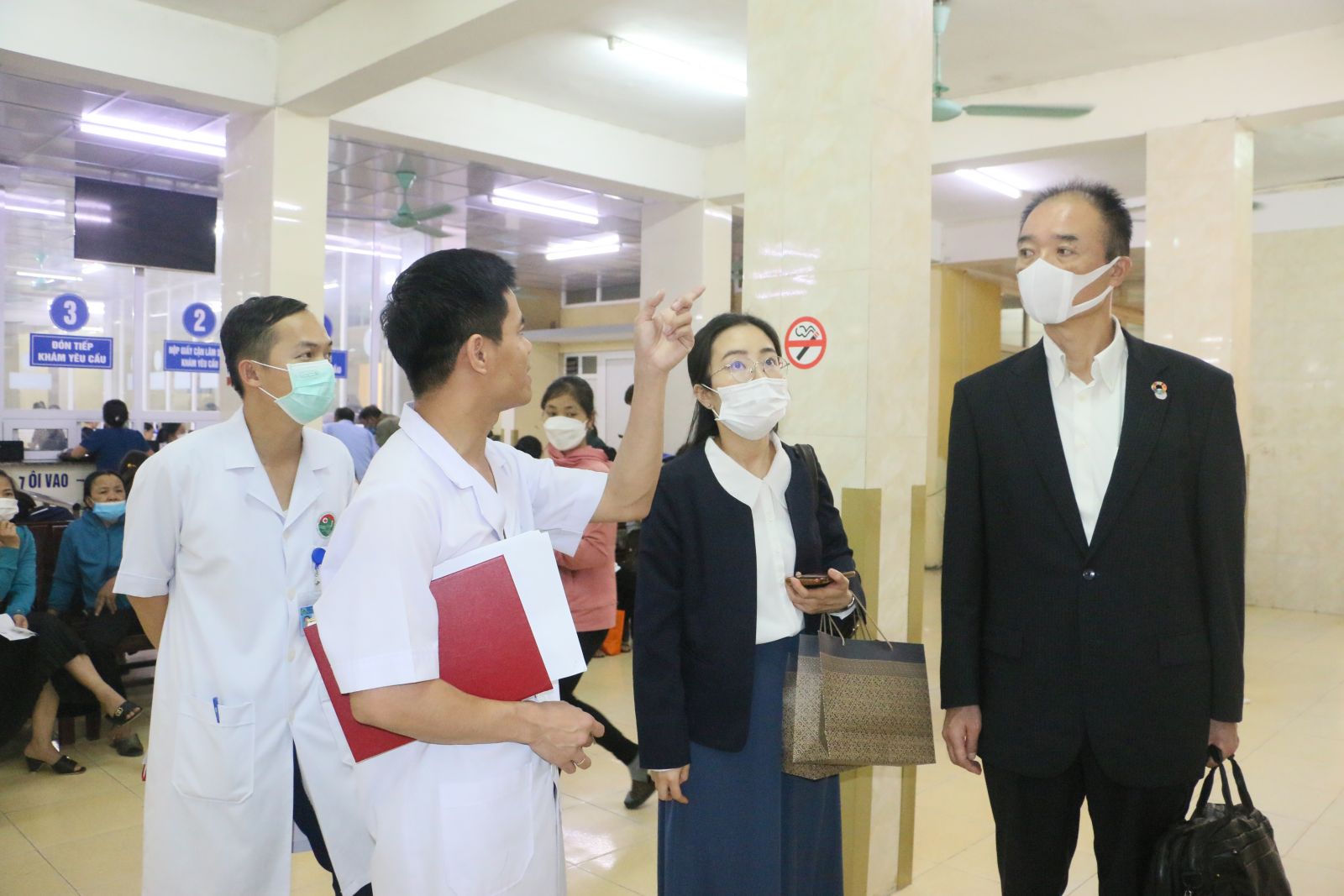 Sớm có đề xuất để nâng cao chất lượng dịch vụ y tế ở Hà Tĩnh