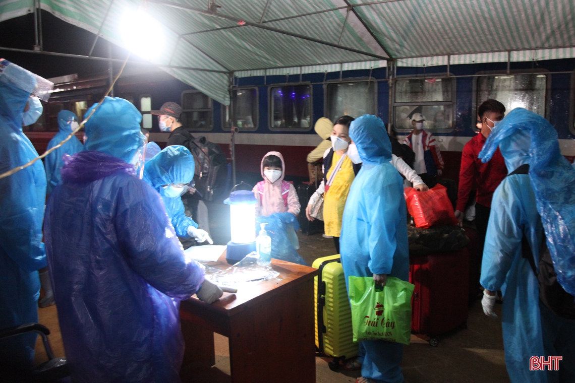 Hà Tĩnh hoàn thành đón 814 công dân hồi hương, đảm bảo an toàn phòng dịch