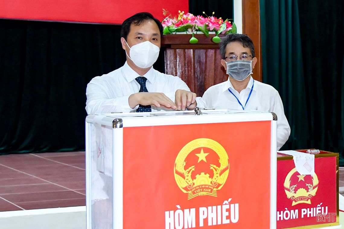 99,86% cử tri Hà Tĩnh tham gia bỏ phiếu bầu cử