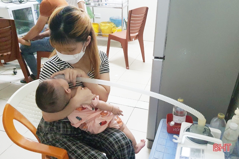 Hà Tĩnh: Thời tiết thất thường, gia tăng trẻ em nhập viện điều trị