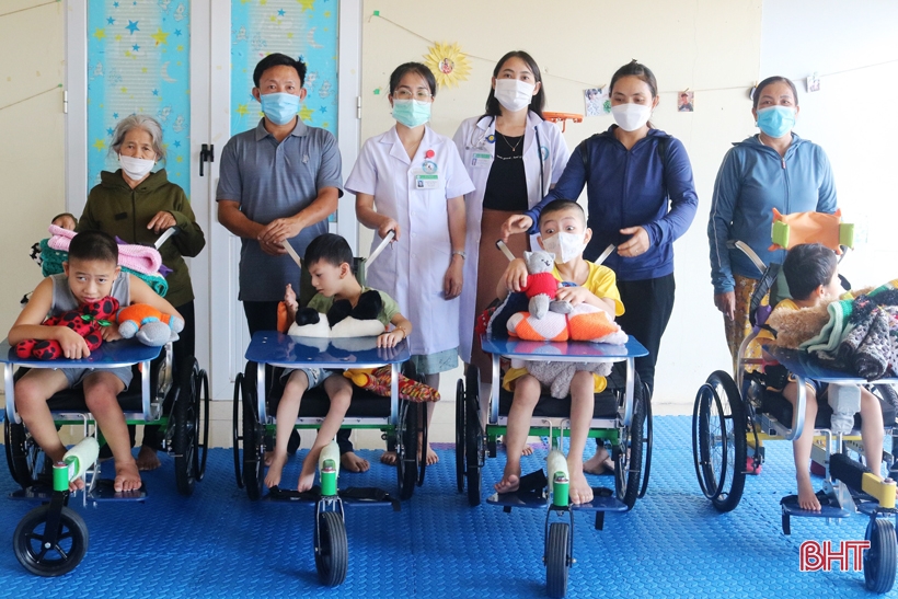 Các cơ sở y tế Hà Tĩnh tích cực san sẻ khó khăn với người bệnh