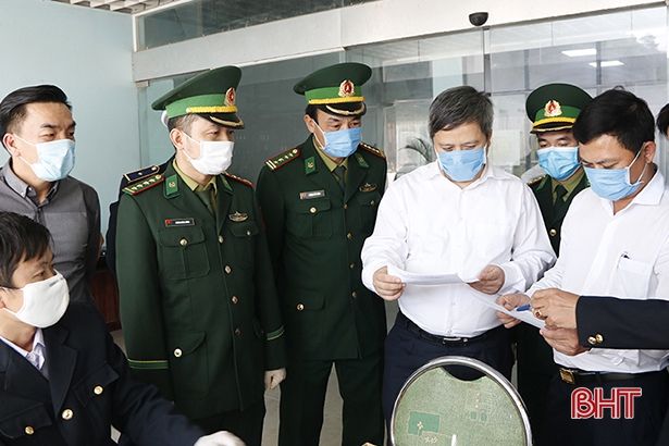 Chủ tịch UBND tỉnh: Tuyệt đối không để lây nhiễm dịch bệnh trên địa bàn Hà Tĩnh