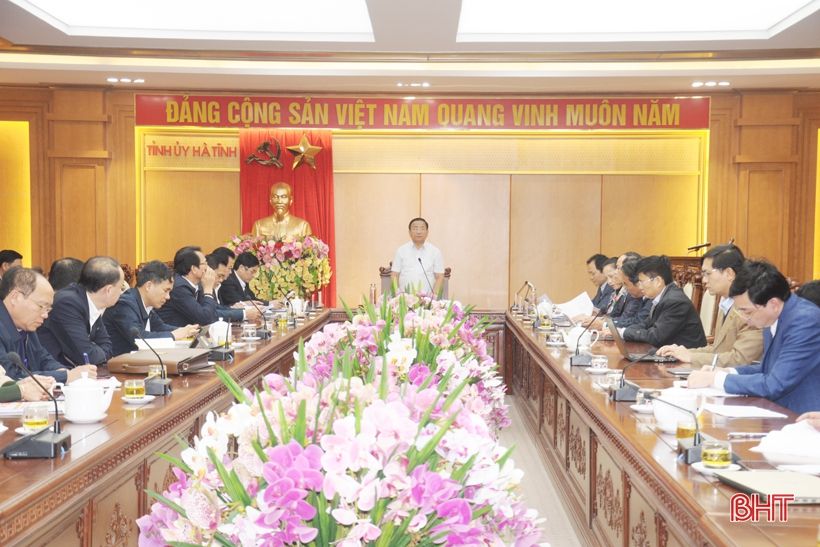 Hà Tĩnh khuyến khích nhất thể hóa chức danh bí thư đảng ủy đồng thời là chủ tịch UBND xã