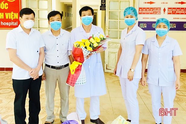Thêm 2 bệnh nhân nhiễm Covid-19 điều trị tại Hà Tĩnh ra viện