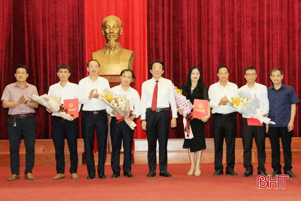 Công bố quyết định thành lập Trung tâm Y tế huyện Nghi Xuân, Hương Sơn