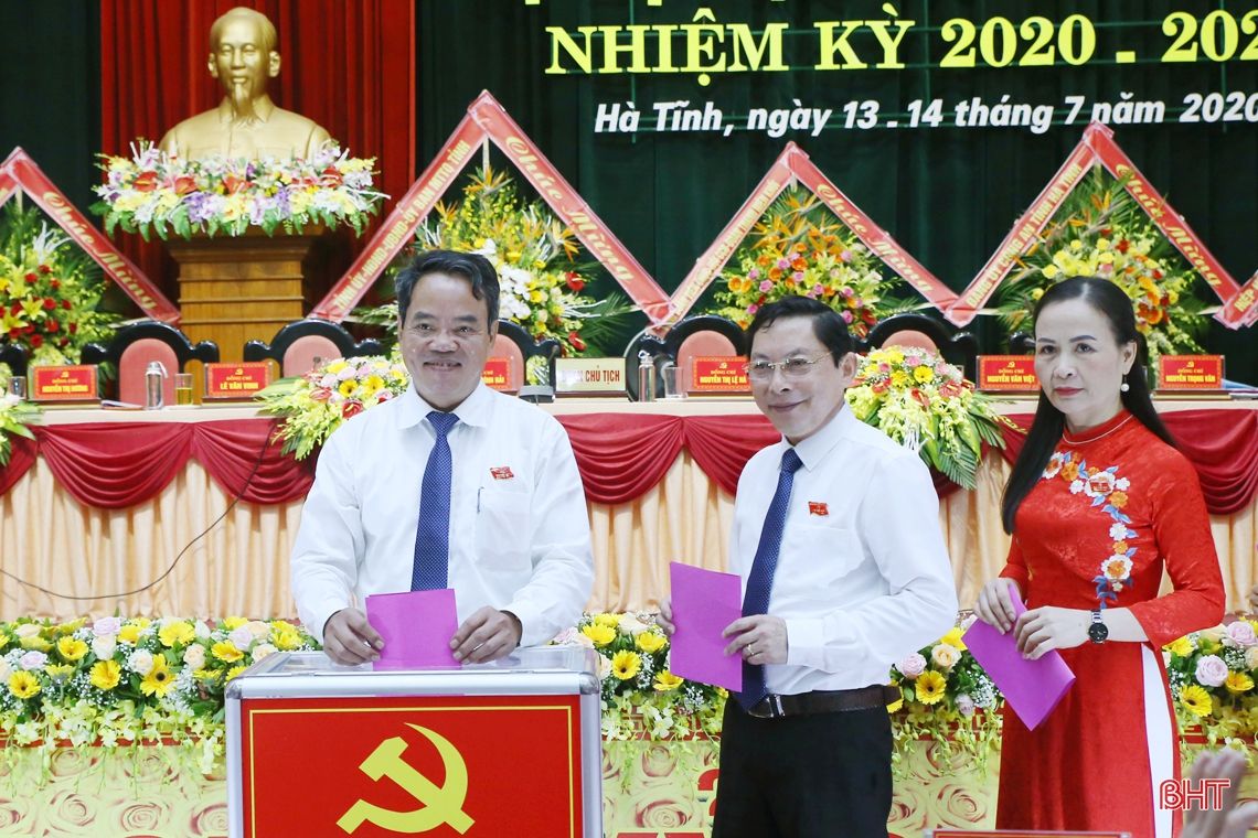 Đại hội Đại biểu Đảng bộ Khối Các cơ quan và doanh nghiệp Hà Tĩnh bầu 27 đồng chí vào Ban Chấp hành nhiệm kỳ mới
