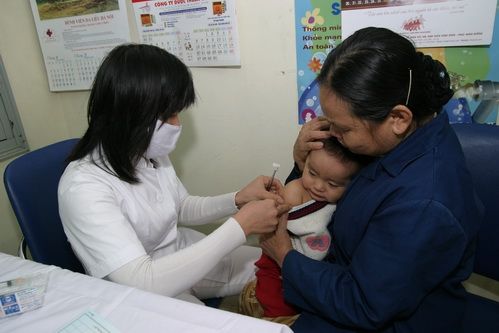 Thời điểm bắt buộc tiêm vắc-xin phòng uốn ván cho trẻ