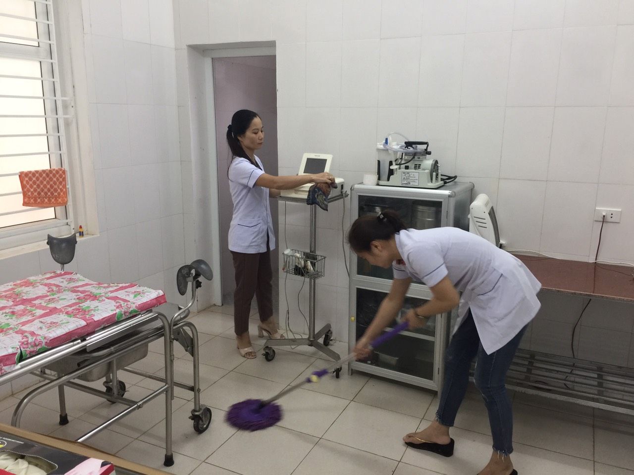 4 giờ giúp 2 sản phụ “vượt cạn” trong đêm lũ của cán bộ y tế xã ở Hà Tĩnh
