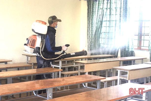 Các trường học Hà Tĩnh đồng loạt “sát khuẩn”, sẵn sàng đón hơn 48.000 học sinh