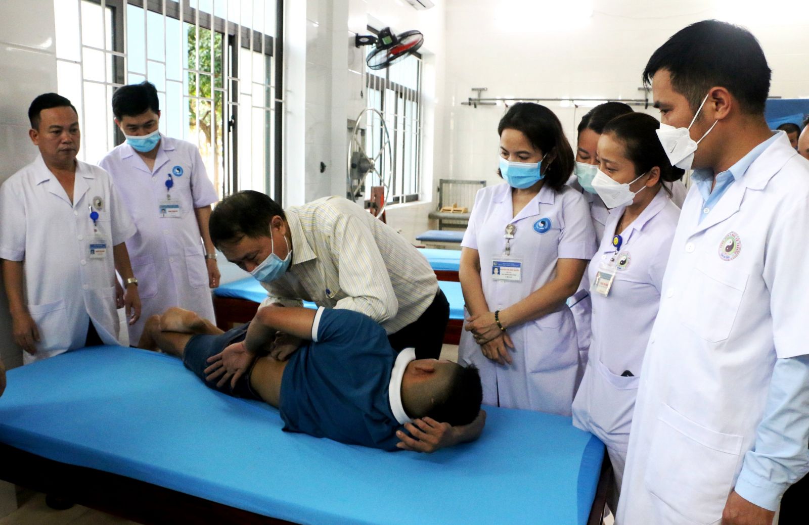 Bệnh viện Y học cổ truyền Trung ương chuyển giao kỹ thuật chuyên sâu cho bác sỹ Hà Tĩnh
