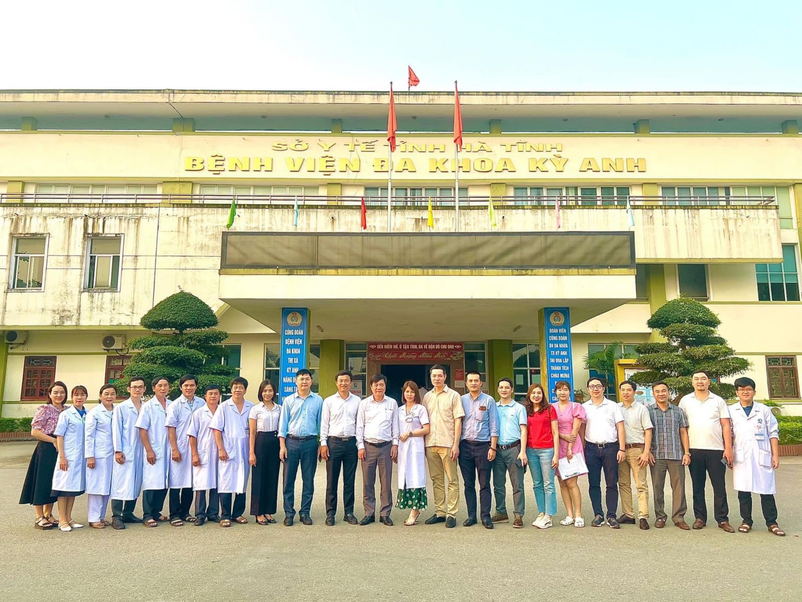 Thêm 2 cơ sở y tế được Bệnh viện Đại học Y Hà Nội hỗ trợ chuyên môn