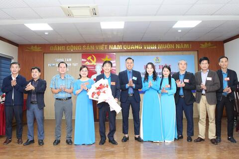 <a href="/tin-tuc-su-kien" title="TIN TỨC - SỰ KIỆN" rel="dofollow">TIN TỨC - SỰ KIỆN</a>