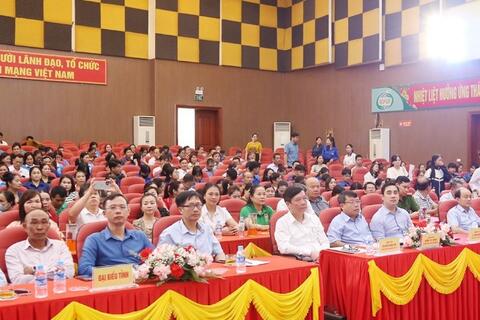 <a href="/tin-tuc-su-kien/an-toan-ve-sinh-thuc-pham" title="An toàn vệ sinh thực phẩm" rel="dofollow">AN TOÀN VỆ SINH THỰC PHẨM</a>