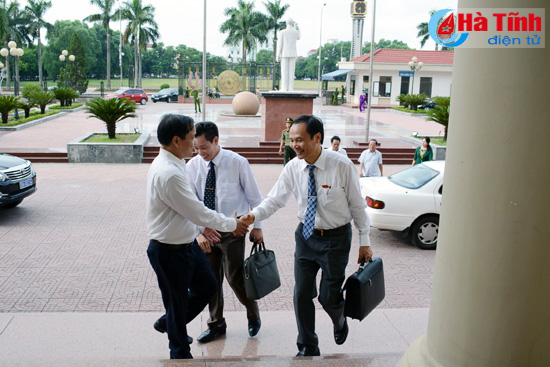 sang nay khai mac ky hop thu 4 hdnd tinh ha tinh