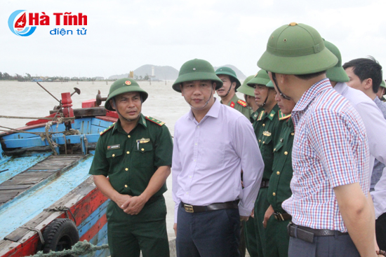chu tich ubnd tinh kiem tra thiet hai chi dao khac phuc hau qua sau bao