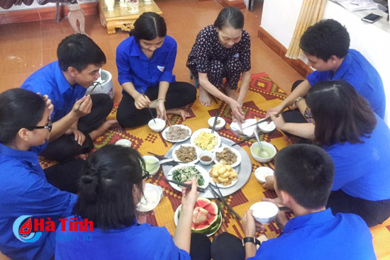 thuc hien ngay cang tot hon cong tac cham soc thuong binh benh binh gia dinh liet si va nguoi co cong voi cach mang