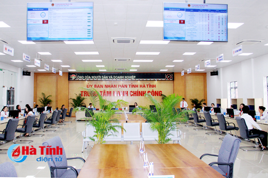 chi giao dich thu tuc hanh chinh tai trung tam hanh chinh cong tinh