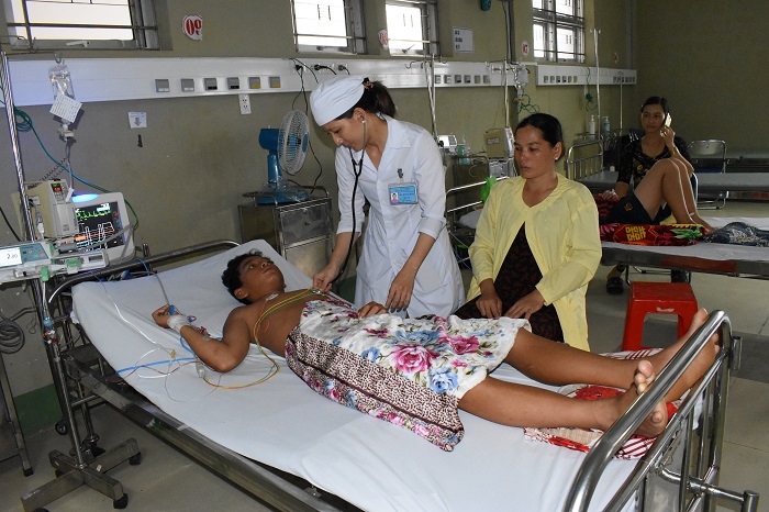 Điều trị ca mắc VNNB B tại Bệnh viện Sản Nhi tỉnh Cà Mau