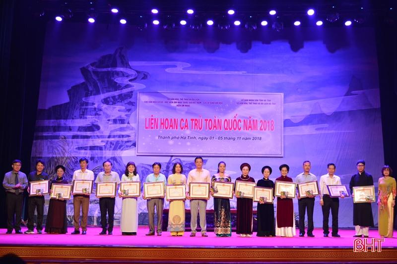 Hà Tĩnh giành giải A tập thể, 4 giải cá nhân tại Liên hoan Ca trù toàn quốc